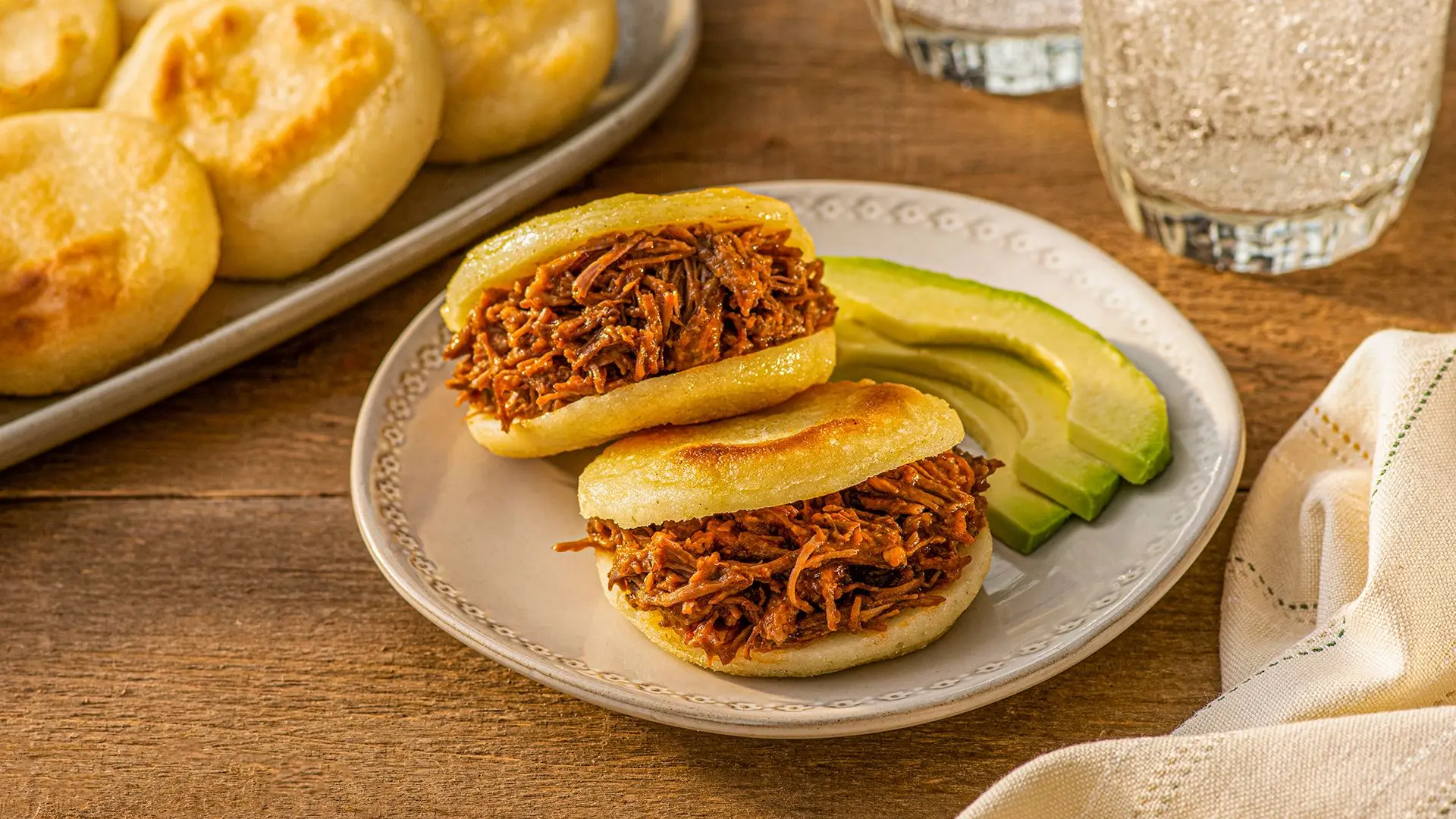 arepas venezolanas carne mechada - Cómo se llama la carne para mechar en Colombia